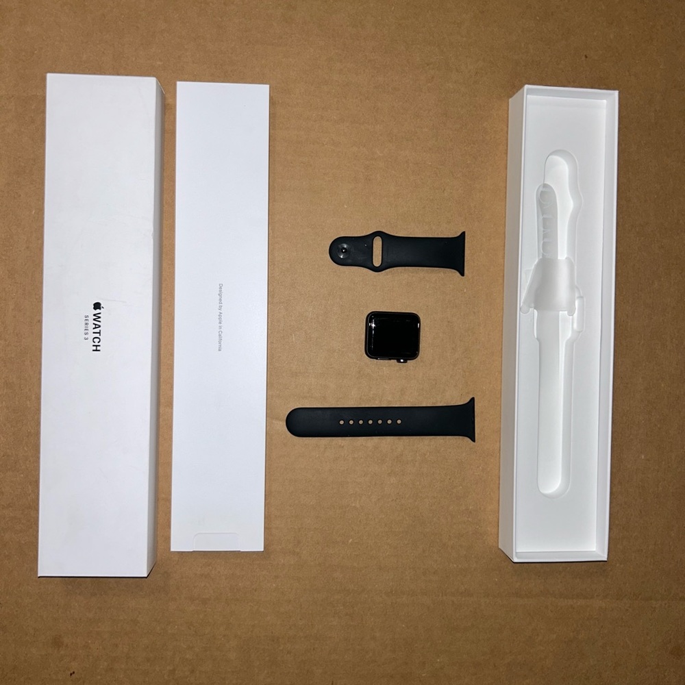 Apple Watch Series 3 all black